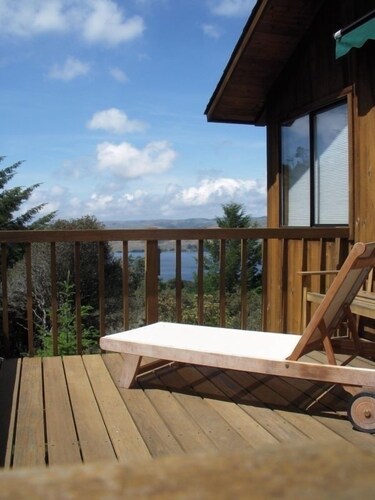 Frankin paikka: Klassinen Inverness-koti, josta avautuu näkymät lahdelle, kylpytynnyri