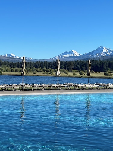Black Butte Home- Best Deal on the Ranch!