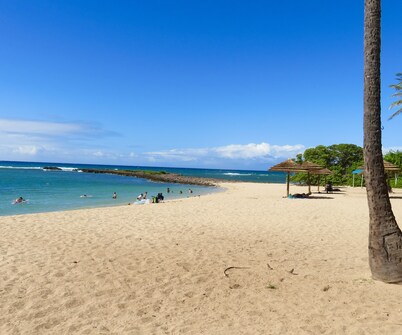  Closest to Hotel and Beach, Split Air Conditioners