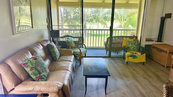 Una Smart TV, un reproductor de DVD