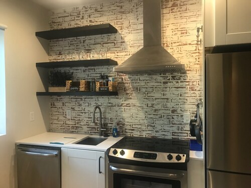 New 2018 Next to Virgin River and town shuttle stop 2 miles ZNP main entrance