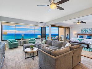 2 habitaciones, tabla de planchar con plancha y cuna de viaje 