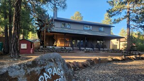 Exterior - Papago Pines - 5 bedrooms, EACH WITH ATTACHED EN SUITE BATHROOM & Smart TV (Munds Park)