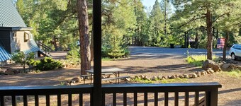 Papago Pines - 5 bedrooms, EACH WITH ATTACHED EN SUITE BATHROOM & Smart TV