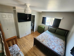 5 habitaciones, escritorio, wifi gratis y ropa de cama