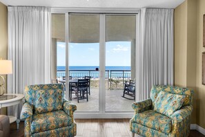 Smart TV - Beach Colony West 4A- Gulf-front 3 BD/3BA w/Beach Service & Sleeps up to 8 (Navarre Beach)