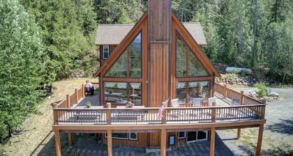 Sandpoint casa zona de montaña con unas vistas preciosas, y la serenidad pacífica.