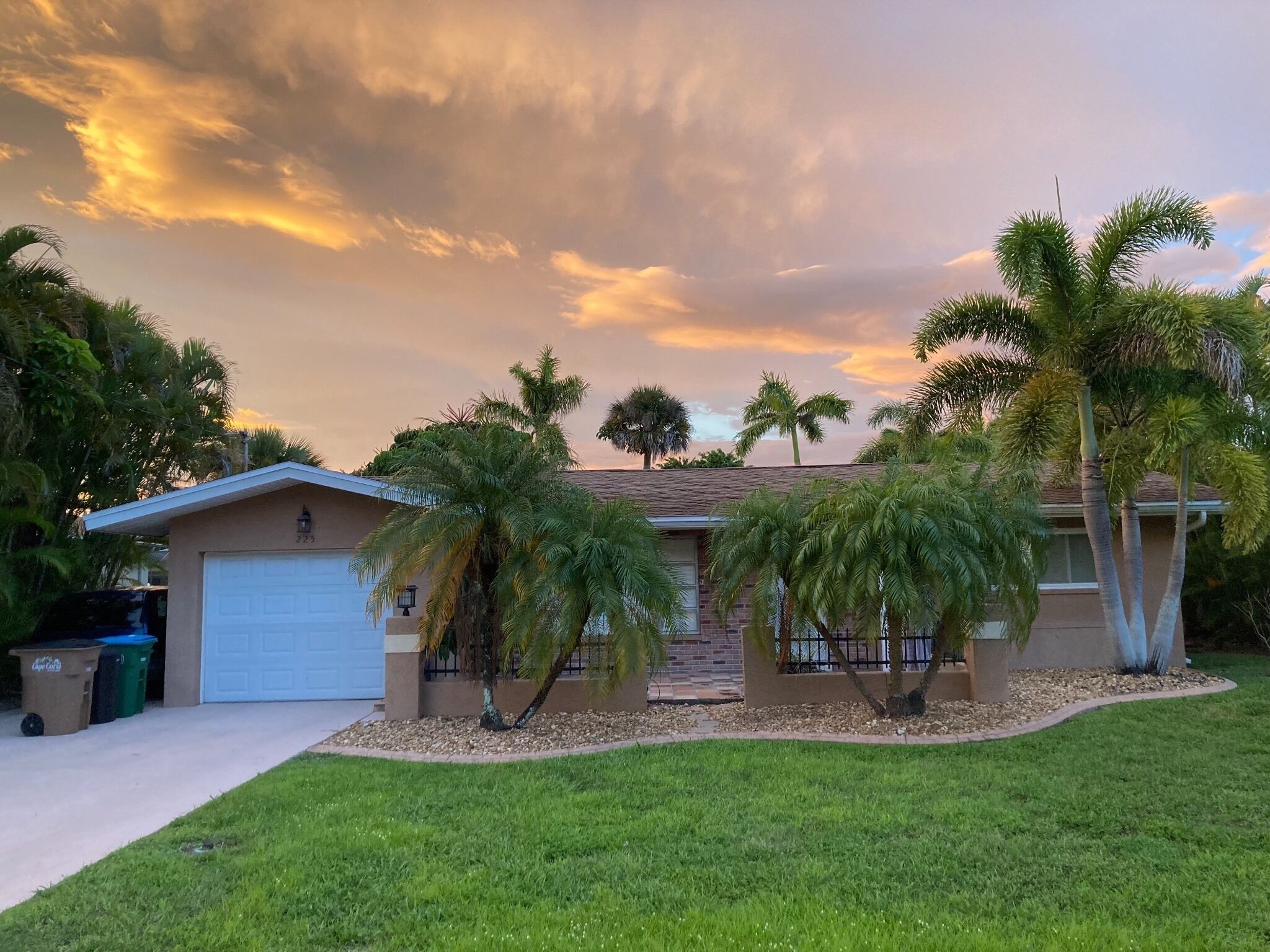 Southwest Cape Coral Home With Heated Pool.  Well Maintained