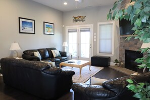 Smart TV, fireplace, video games, DVD player - Upscale Beach & Golf Getaway At Bayside Resort (Selbyville)