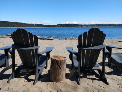 Cozy beach cottage near Port Townsend!