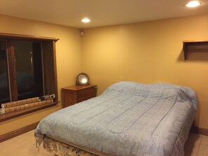 3 chambres, accès au Wi-Fi (inclus), literie fournie