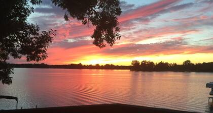 Beautiful Lake home on Morrison Lake; Coldwaters North Chain of Lakes.