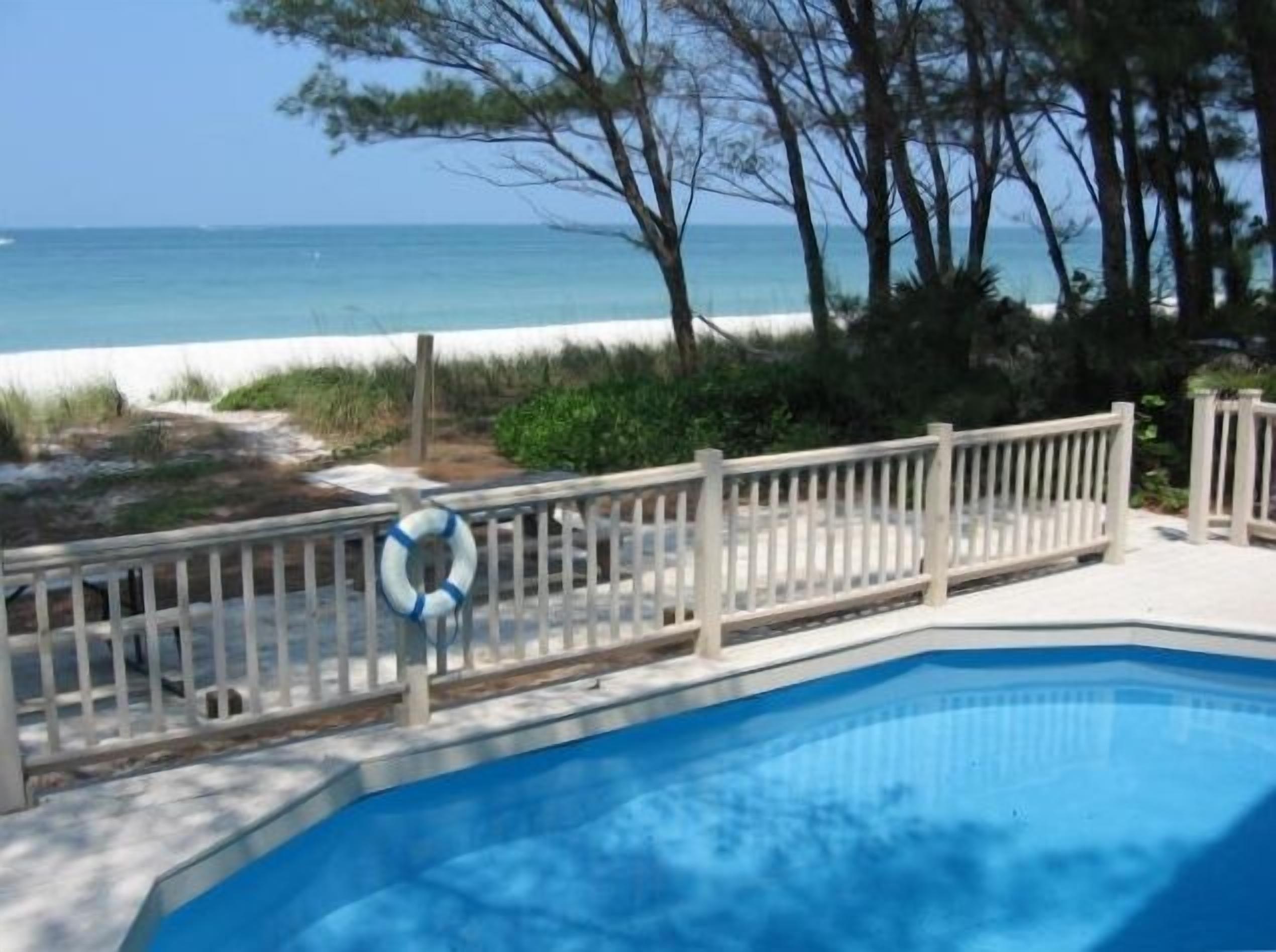 On the Sand with pool - Sunset Beach, Treasure Island, Florida