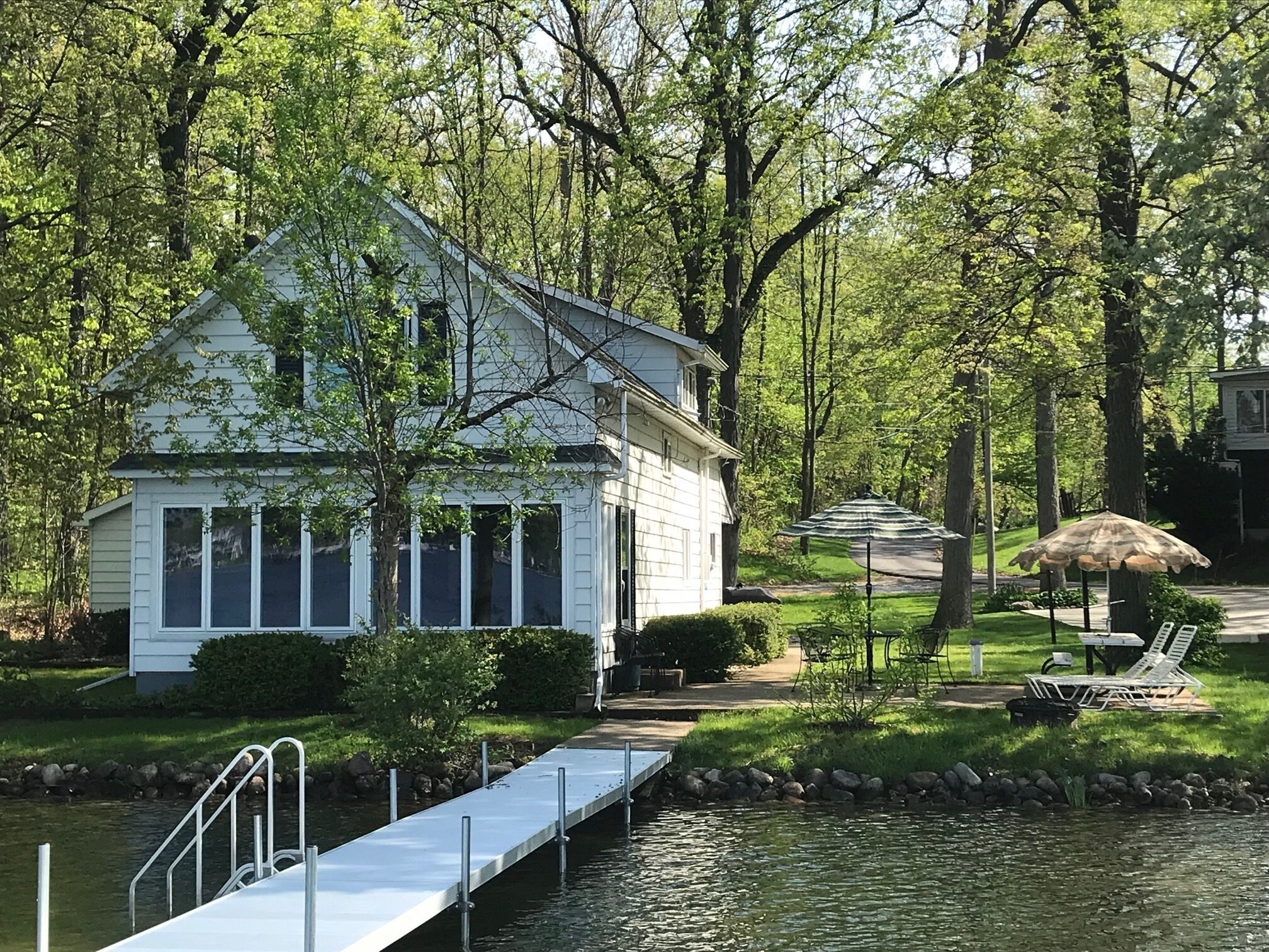 Lake James Red Sands Beach Family friendly Getaway.