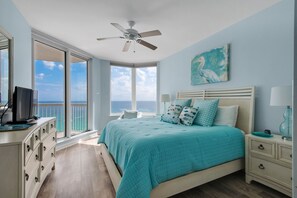 2 makuuhuonetta, silitysrauta/-lauta, ilmainen Wi-Fi, vuodevaatteet