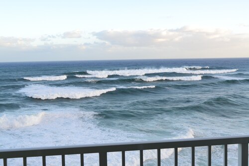 Ocean Front, Edge Of Cliff - Feel & See Every Crashing Wave From All Room