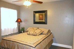 3 bedrooms, iron/ironing board, free WiFi, bed sheets