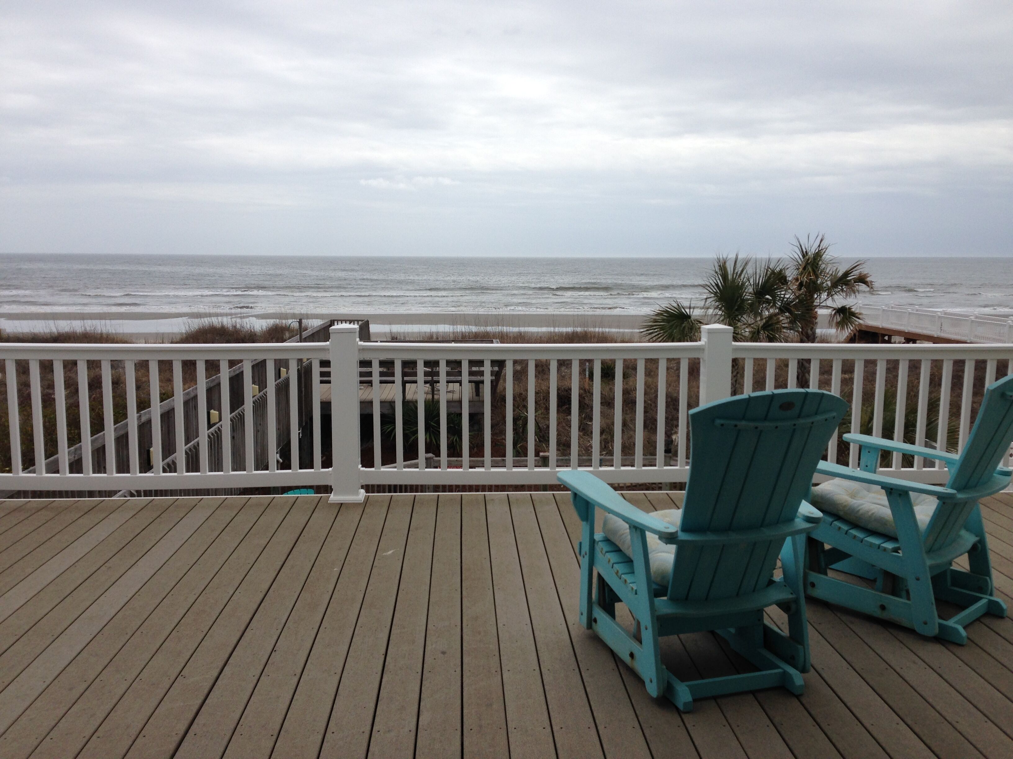 Oceanfront 6 BR/6.5 B w/ Private Pool & Hot Tub, Sleeps 18
