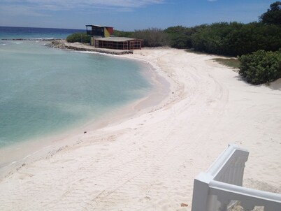 Newly Build - Across The Road from The Beach  - 7 bdrm/7 bthrms