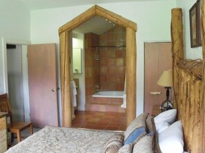 5 bedrooms, iron/ironing board, travel cot, free WiFi