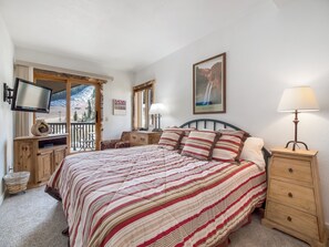 5 makuuhuonetta, silitysrauta/-lauta, vauvan matkasänky, ilmainen Wi-Fi