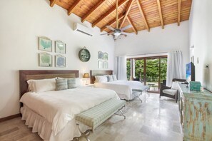 5 bedrooms, desk, iron/ironing board, travel crib