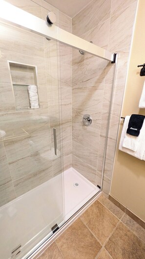Hair dryer, towels, soap, toilet paper - Spacious Condo w/ FREE WiFi, Parking, Heated Pool, Hot Tubs, Skier Shuttles (Avon)