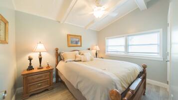 4 chambres, fer et planche à repasser, Wi-Fi, draps fournis