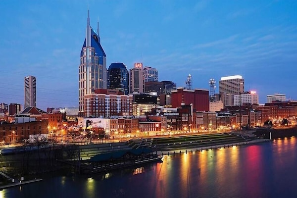 .5 mile walk to Downtown Broadway and 2nd avenue and all things Nashville!