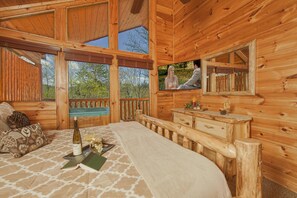 1 bedroom, iron/ironing board, free WiFi, bed sheets - Butterfly Kisses: Secluded Porch Setting ft. Brand New Hot Tub - Pet Friendly (Sevierville)