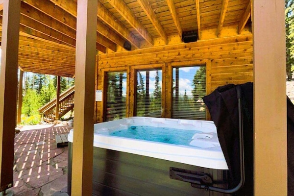Outside there is a new hot tub to relax in after a day of skiing, boarding or hiking. The views are fabulous!