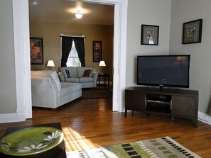 Smart TV, DVD player