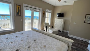 3 habitaciones, escritorio, tabla de planchar con plancha y wifi