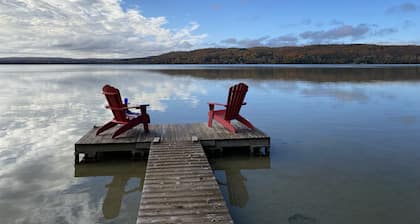 Awesome Deer Lake Cottage 5 minutes from Boyne City for family fun!