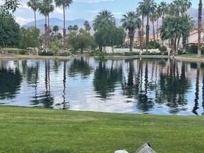 Property grounds - 2BR PGA West Dog-Friendly Condo w/Stunning Lake and Mountain Views #248982 (La Quinta)