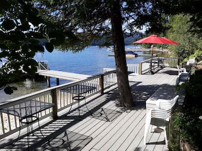 Hawk's Nest Lodge @ LAKESIDE en Payette Lake: "Tercera noche gratis" Otoño-Invierno-Primavera