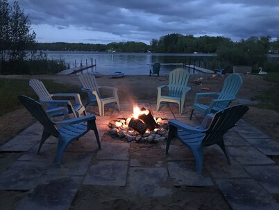 Peaceful Lake House - Perfect for the Whole Family!