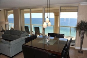 Interior - REDUCED PRICE!! 100 OFF per night for LABOR DAY WEEKEND. BOOK FAST! (Pensacola Beach)