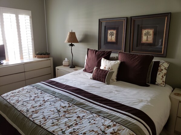 2 bedrooms, iron/ironing board, free WiFi, bed sheets