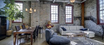 Enorm Loft U från M Dinkytown