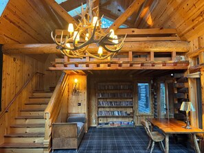 Interior - Classic Modern Walk Town Log Cabin (Idyllwild-Pine Cove)