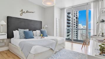 2 habitaciones, tabla de planchar con plancha, cuna de viaje y wifi