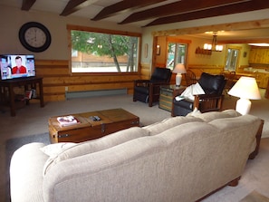 TV, fireplace, DVD player