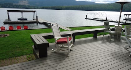 Priest Lake Waterfront Kabine