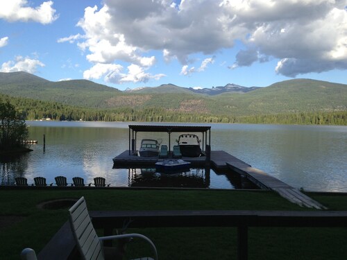 Priest lake waterfront cabin