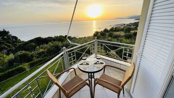 Triple Studio, Sea View | Pemandangan balkon