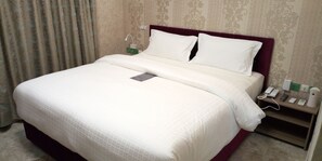 Deluxe Double Room, City View