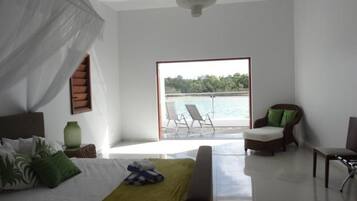 House, Multiple Beds, Beach View (Paradise Point Views) | 4 bedrooms, individually decorated, individually furnished, free WiFi