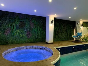 Piscine couverte