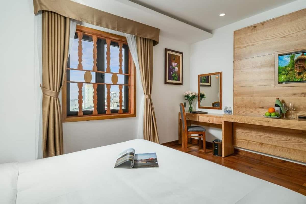 1 bedroom, minibar, in-room safe, desk